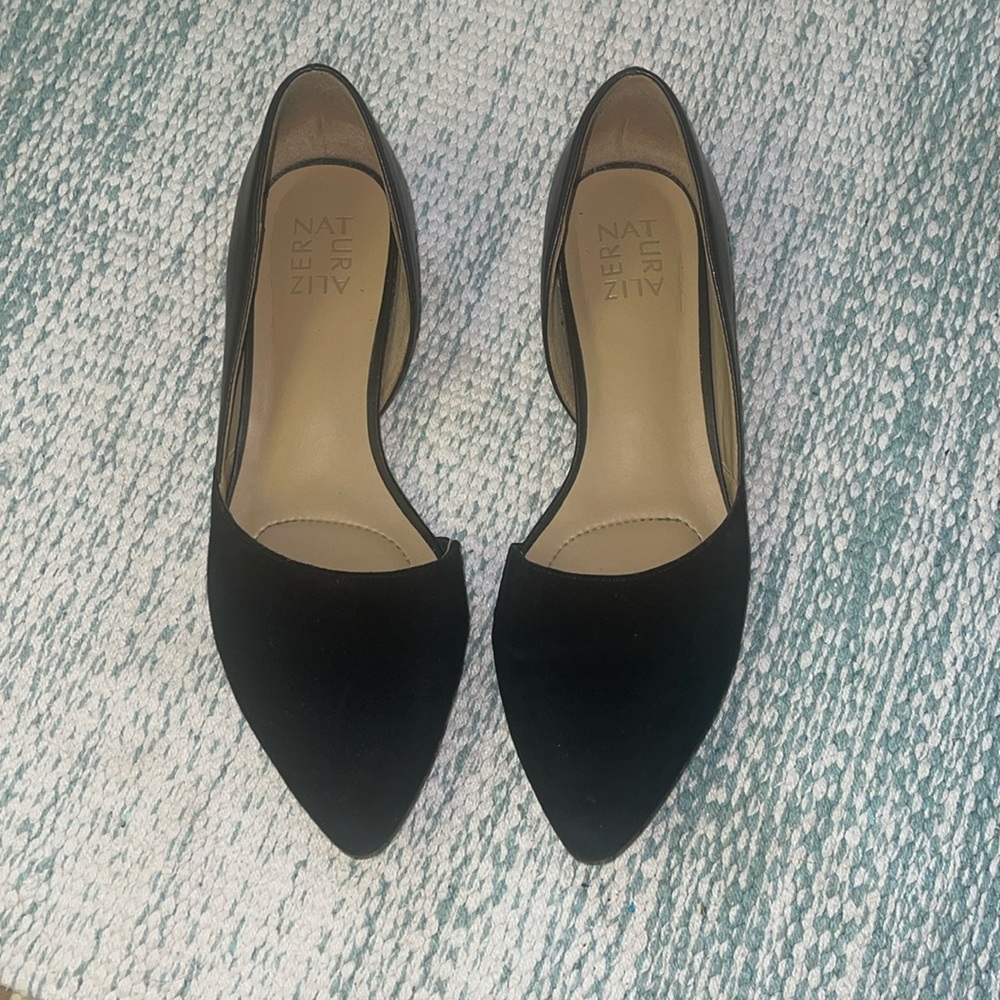 Naturalizer Women's Samantha Flat. 8.5 wide